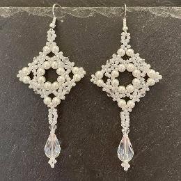 Tudor drop earrings